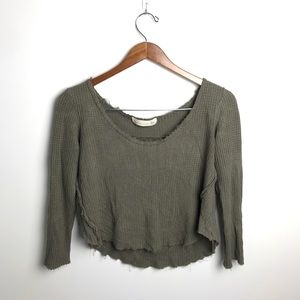 Magnolia South raw edge sage green crop top, sz S